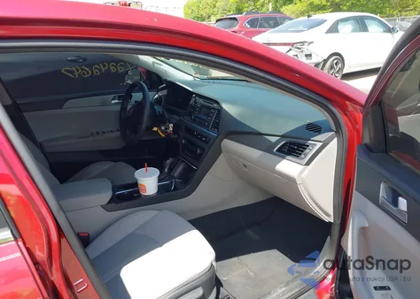 2015 Hyundai Sonata Se from USA, damaged, VIN 5NPE24AF8FH186215